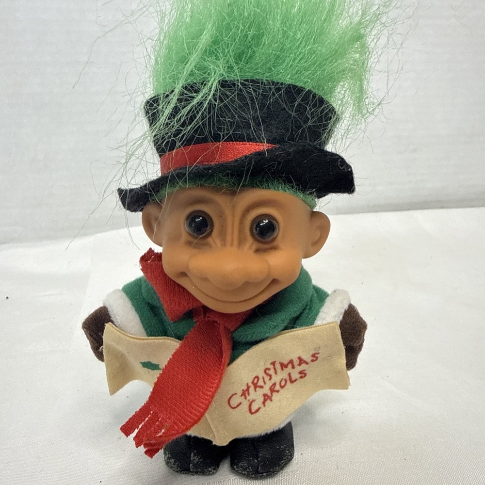 CHRISTMAS CAROLER TROLL DOLL - 7"Green Hair Collectible BOY Russ Troll Doll